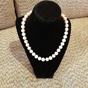White Sea Pearl Necklace 18"
